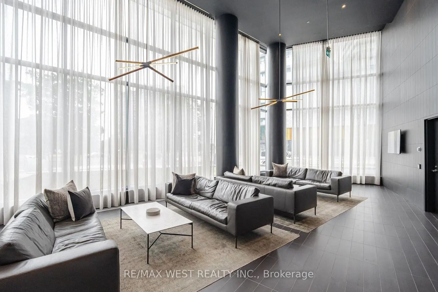 Additional image 15 of 3900 Confederation Parkway 2708