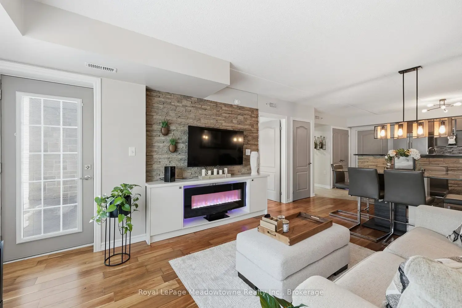 Additional image 10 of 1440 Main Street 114