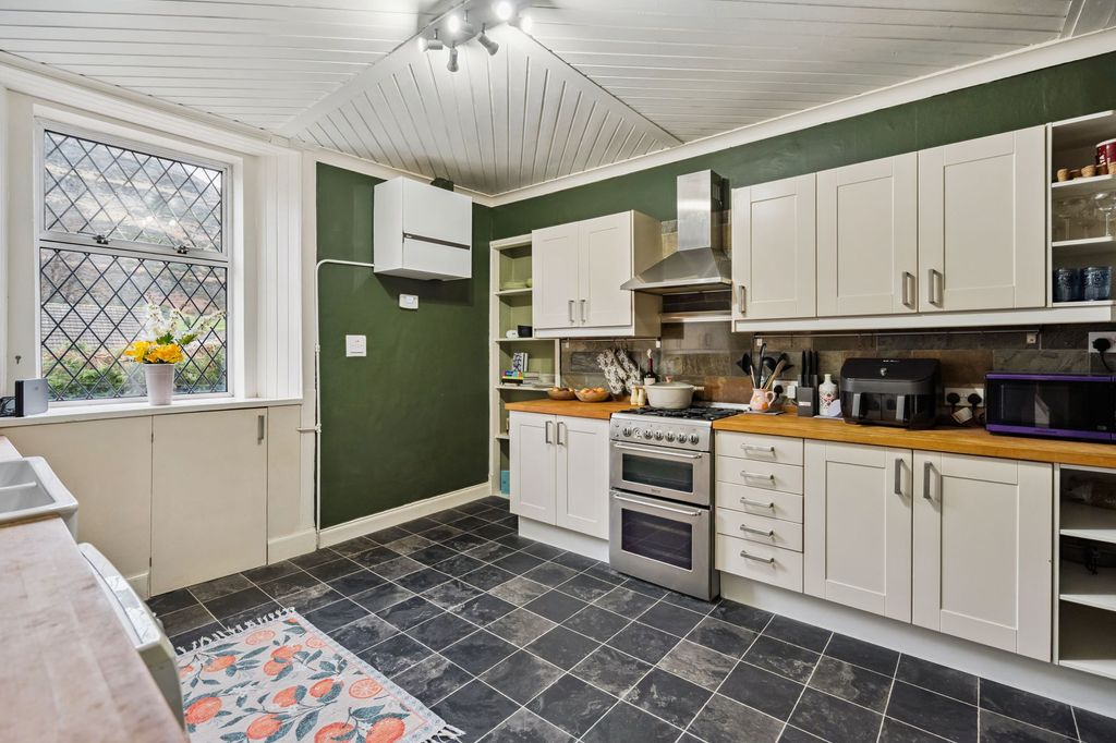 Additional image 5 of 3 bed maisonette for saleWest Stirling Street, Alva FK12