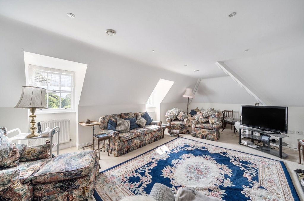 Additional image 7 of 2 bed flat for saleLattiford, Holbrook, Wincanton, Somerset BA9