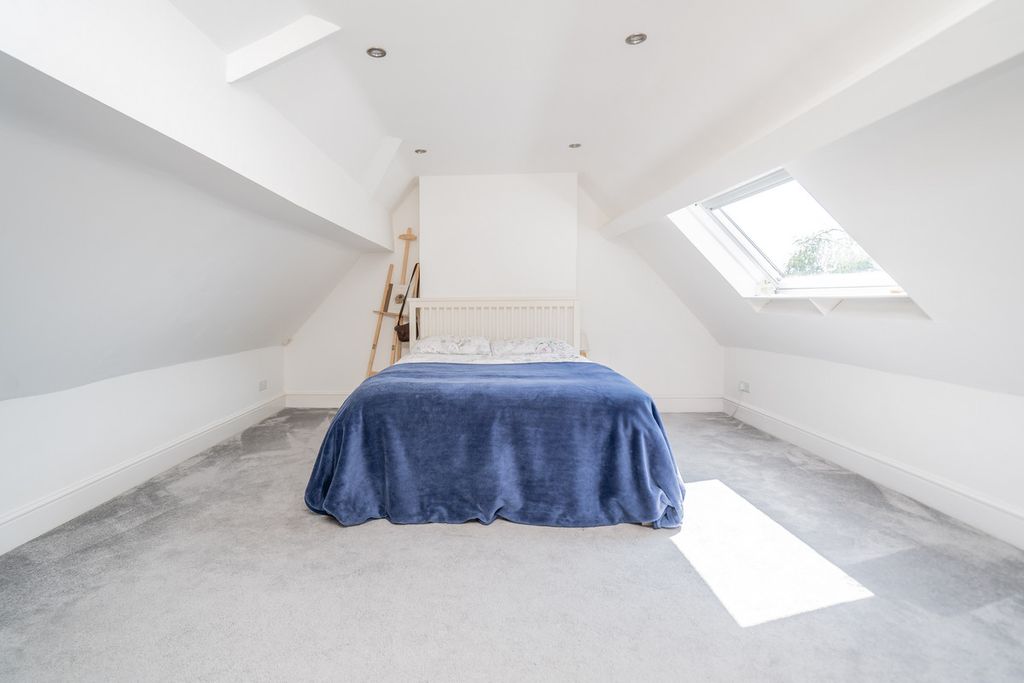 Additional image 28 of 9 bed detached house for saleWood End Road, Cranfield, Bedfordshire MK43