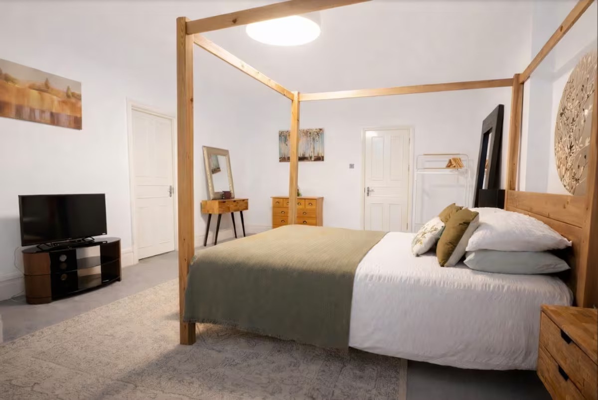 Additional image 5 of 3 Bed Flat, Lg, SW5, N1 7GU