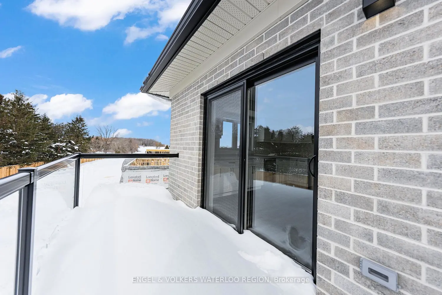 Additional image 18 of 3202 Vivian Line 49