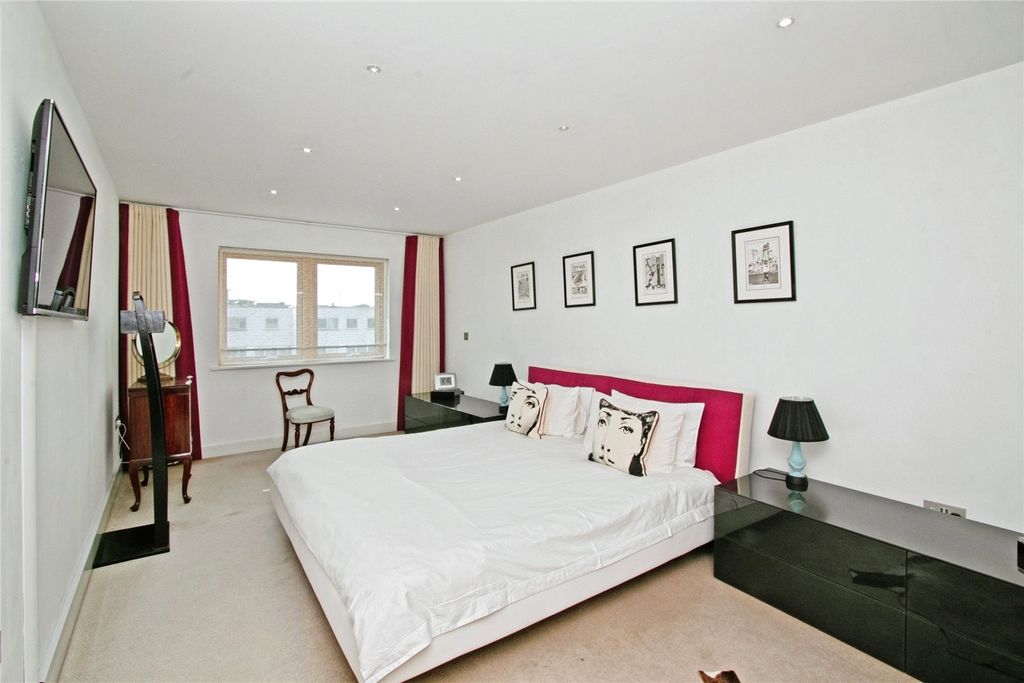 Additional image 37 of 3 bed flat for salePentire Avenue, Pentire, Newquay, Cornwall TR7