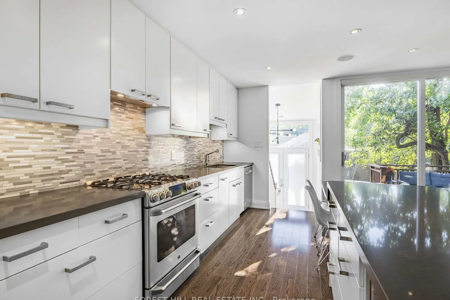 Additional image 7 of 183 Wychwood Avenue