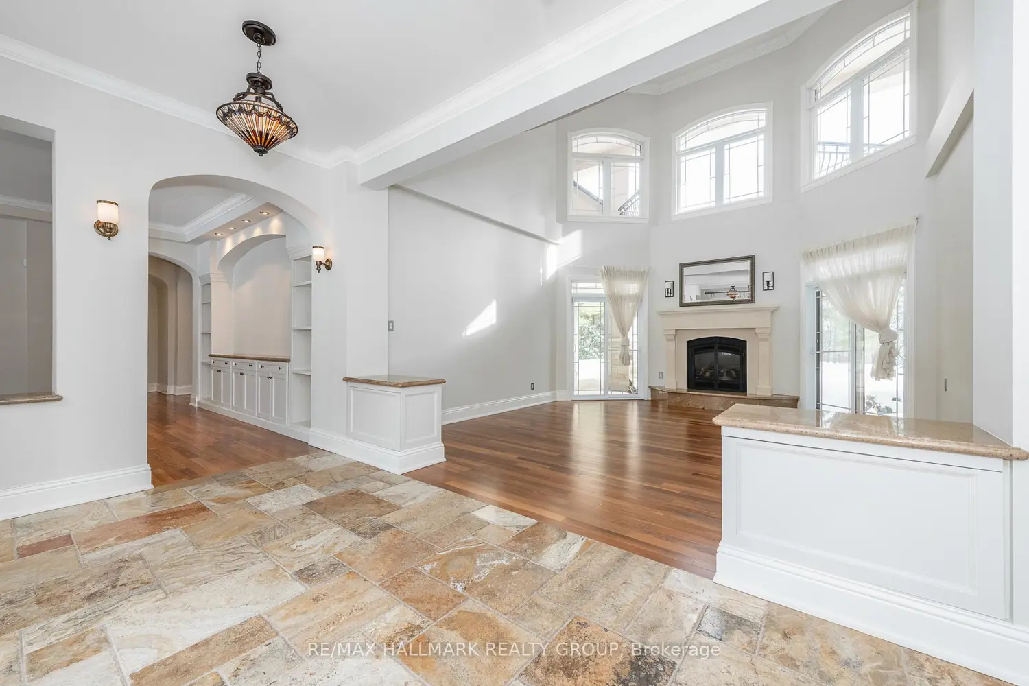 Additional image 2 of 5800 Queenscourt Crescent