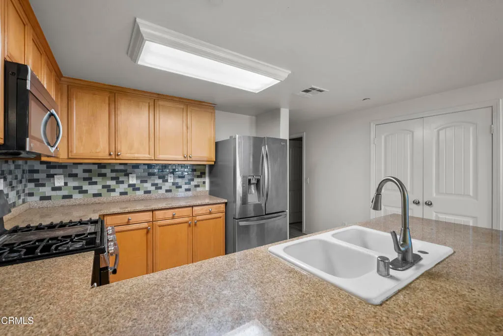 Additional image 52 of 3016 Moonlight Park Avenue, Oxnard, CA 93036