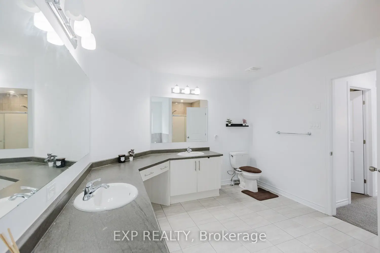 Additional image 10 of 504 Albert Boyd Private