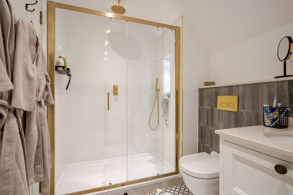 Additional image 8 of 5 bed detached house for saleMartin Avenue, Sunninghill SL5