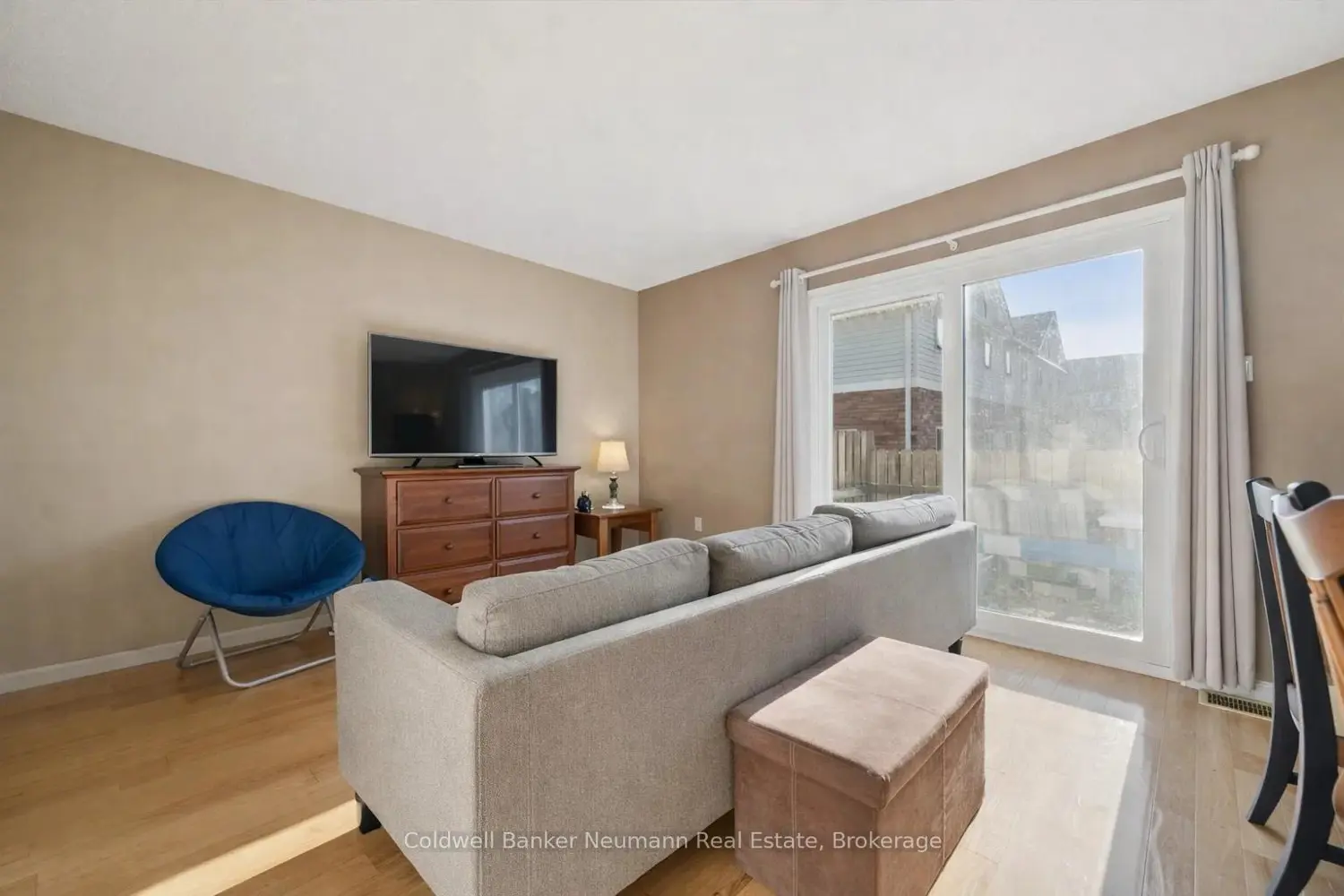 Additional image 4 of 124 Gosling Gardens 33