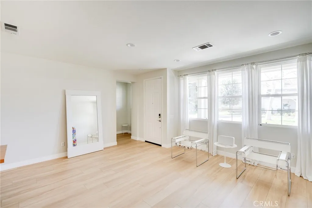 Additional image 5 of 23315 Portland Lane, Valencia, CA 91355