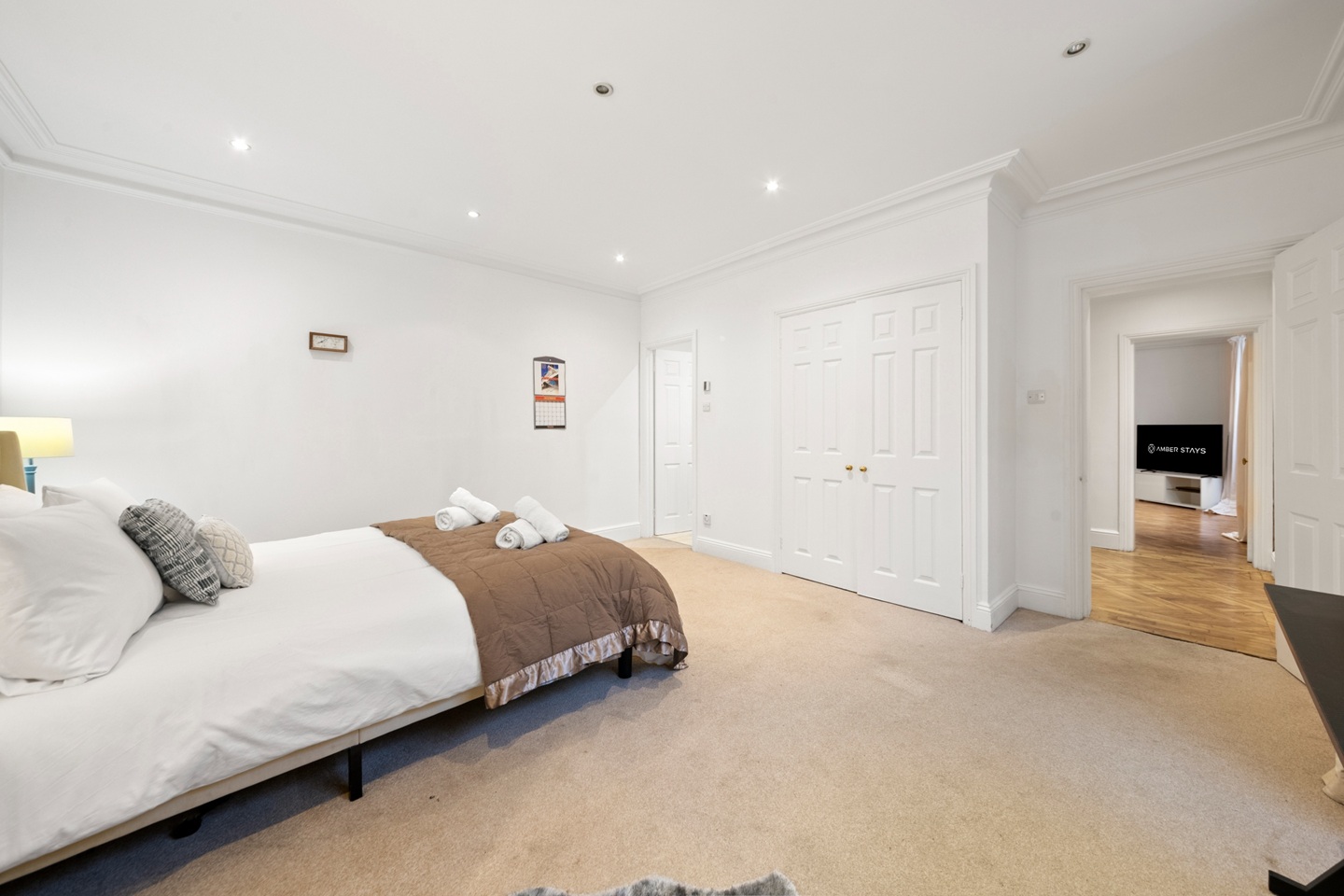 Additional image 16 of 2 Bed Flat, Pembridge Gardens, W2, N1 7GU