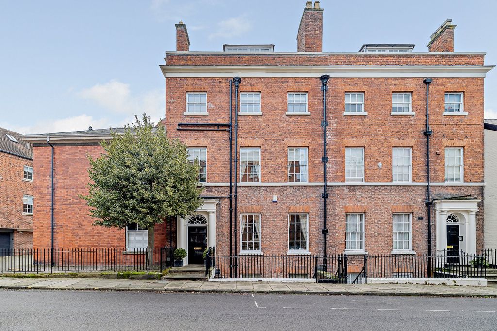 6 bed terraced house for saleQuarry Place, Shrewsbury SY1