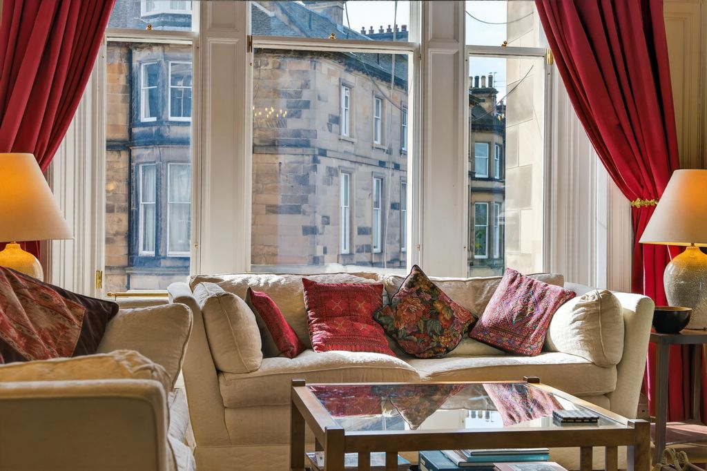 Additional image 16 of 4 bed flat for sale21 2 Rothesay Terrace, Edinburgh EH3