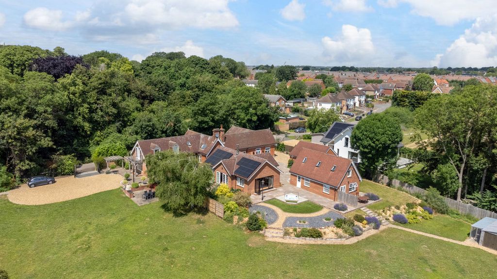 Additional image 19 of 9 bed detached house for saleWood End Road, Cranfield, Bedfordshire MK43