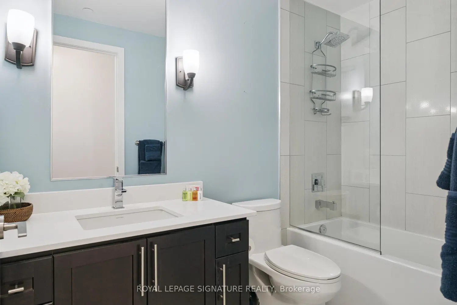 Additional image 10 of 301 Sea Ray Avenue C305