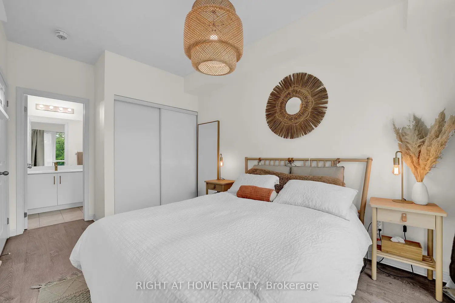 Additional image 15 of 639 Lawrence Avenue 312