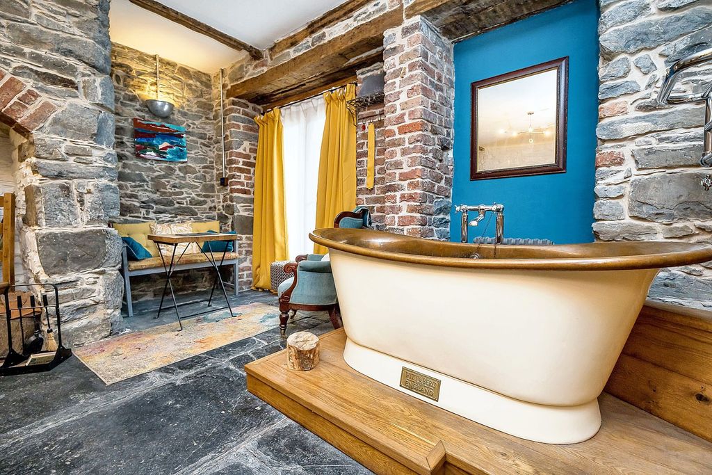 Additional image 15 of 5 bed semi-detached house for saleHigh Street, Conwy LL32