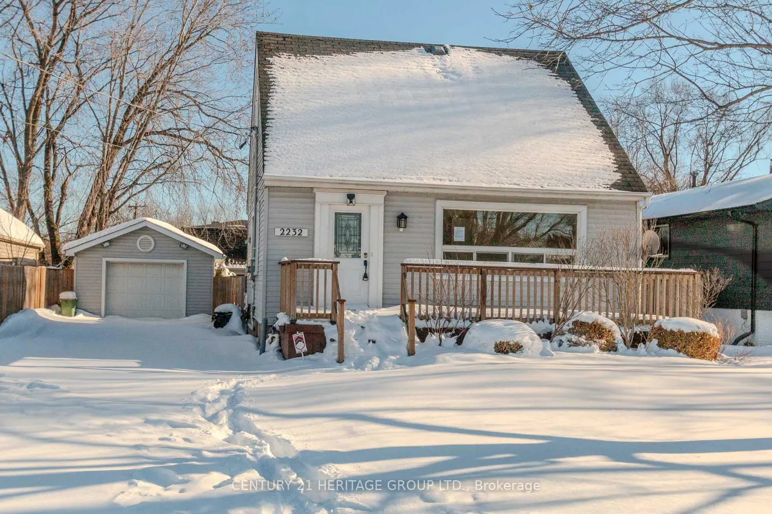 Additional image 2 of 2232 Queensway Drive