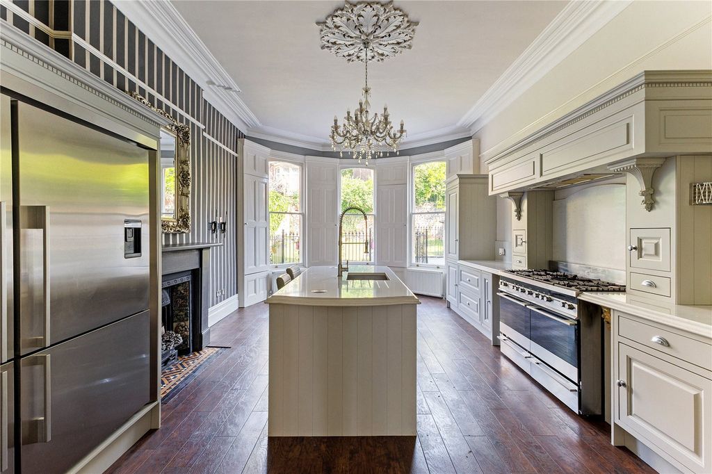 5 bed semi-detached house for saleWhatley Road, Clifton, Bristol BS8 photo 3