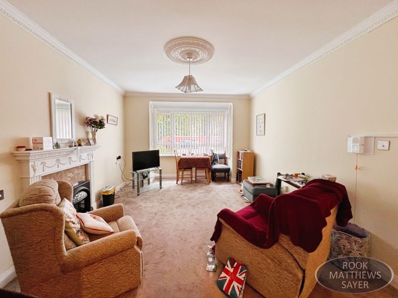 2 bed flat for saleAdderstone Crescent, Newcastle Upon Tyne NE2 photo 2