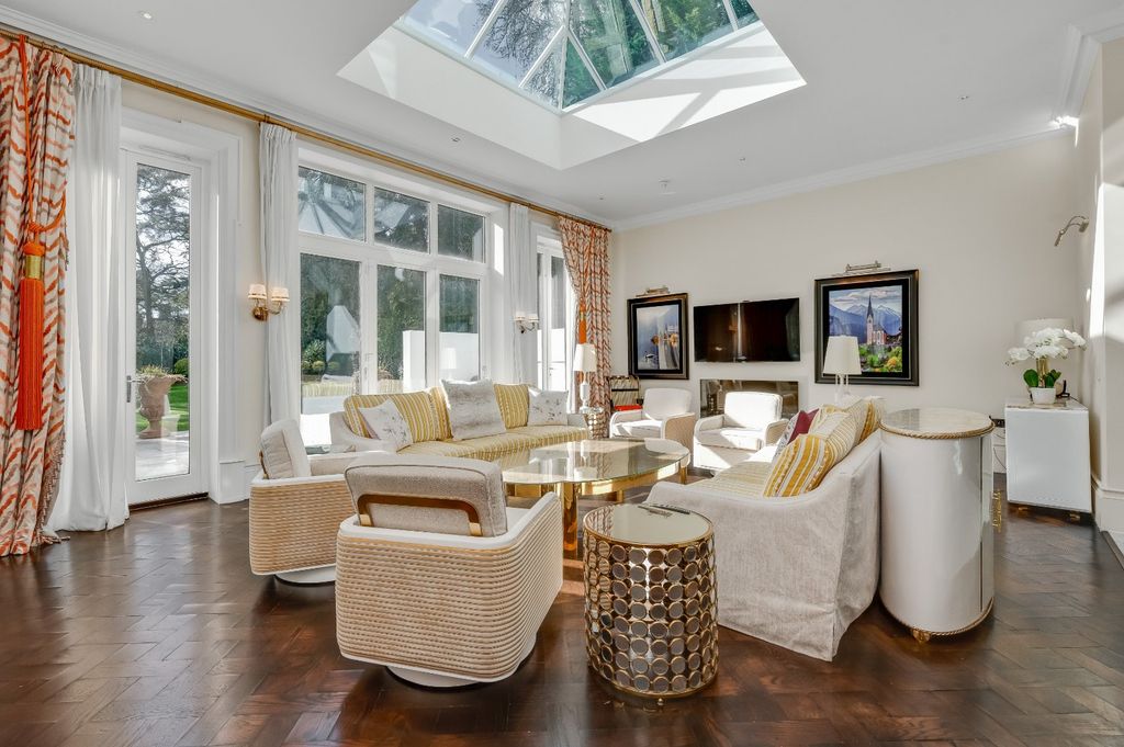 Additional image 5 of 6 bed detached house for saleCavendish Road, St George's Hill, Weybridge, Surrey KT13