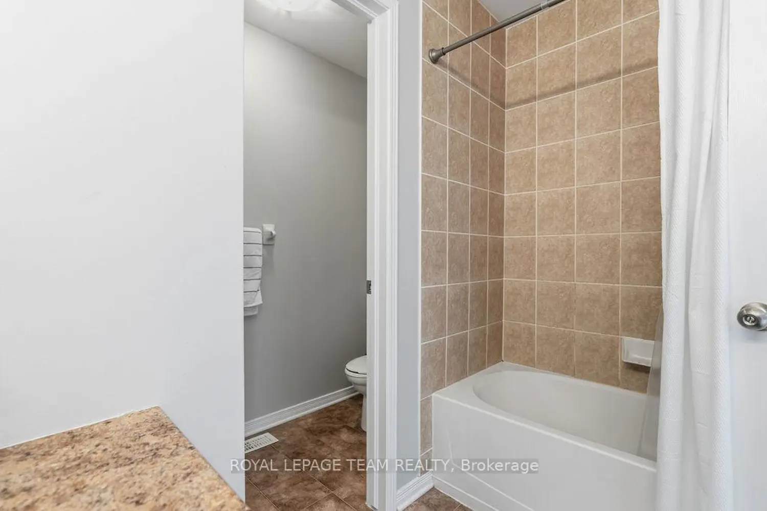 Additional image 19 of 402 Sadar Private