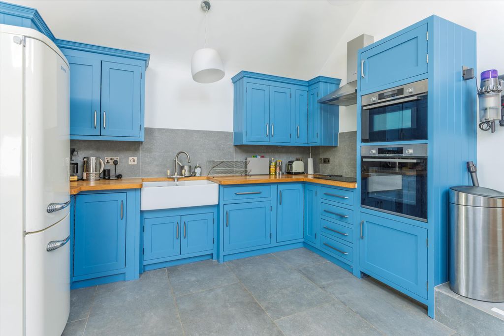 Additional image 17 of 6 bed detached house for saleSwindon Road, Malmesbury, Wiltshire SN16