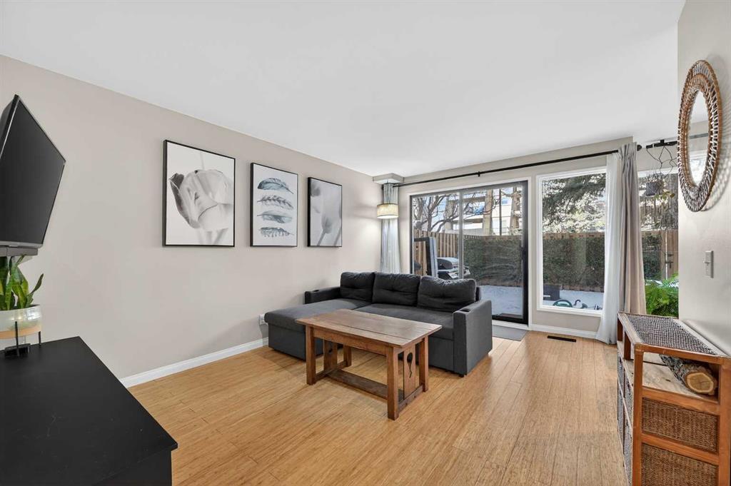 5-111 Grier Terrace NE, Calgary, AB, T2K 5Y6
