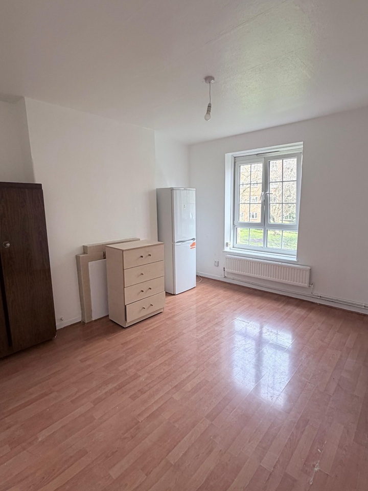 Additional image 4 of 2 Bed Flat, Reardon House, E1W, N1 7GU