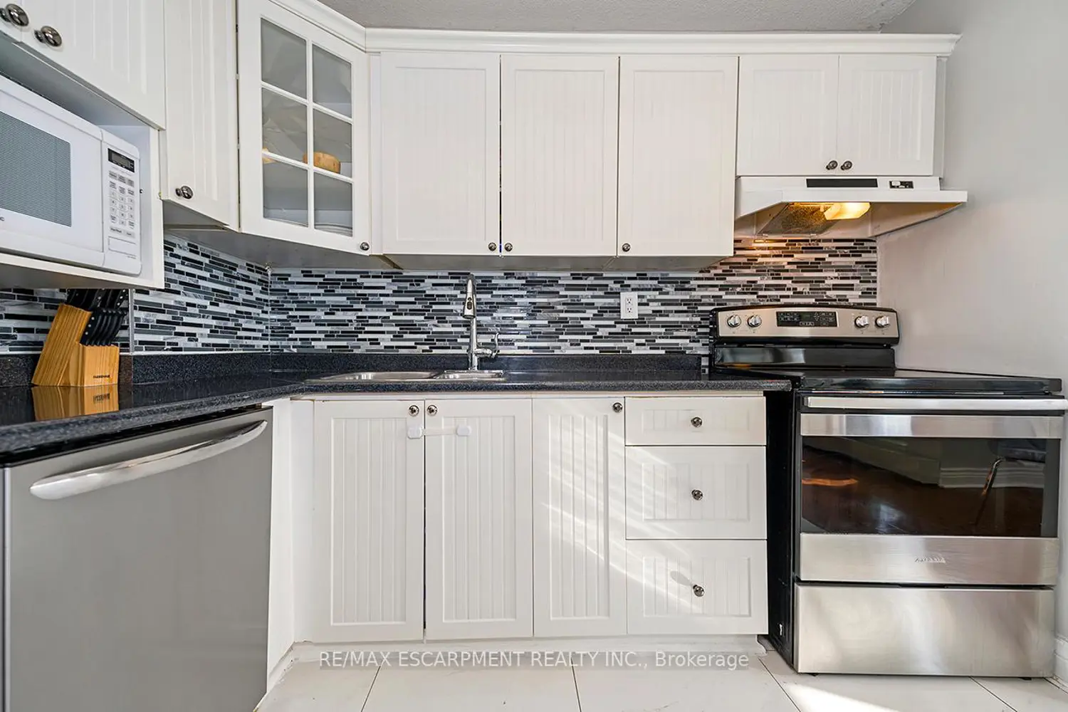 Additional image 11 of 530 Lolita Gardens 308