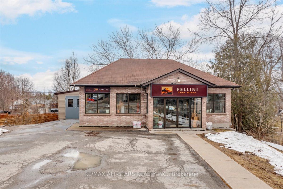 30 The Queensway N/a S, Georgina, ON, L4P 1Y9