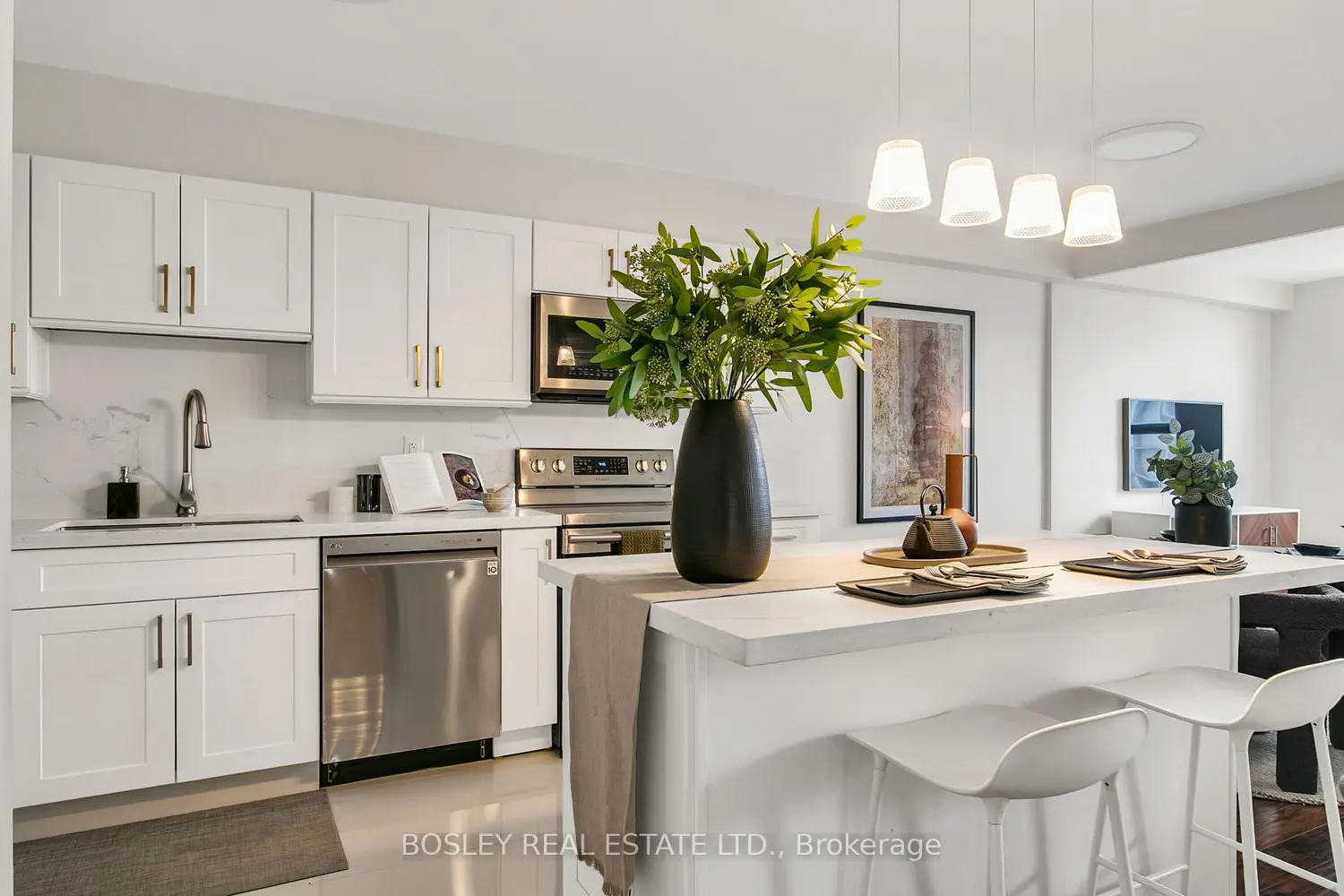 Additional image 2 of 10 Edgecliff Golfway 1411