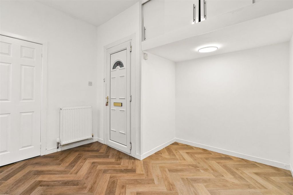 Additional image 8 of 2 bed flat for saleWilson Street, Alexandria G83