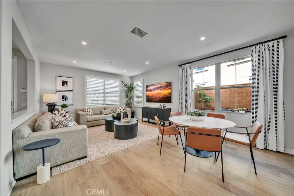 Additional image 7 of 124 Sunnyside, Irvine, CA 92618