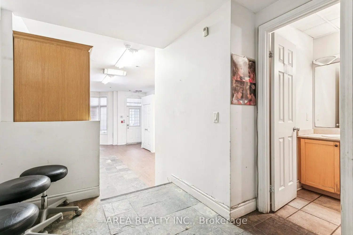 Additional image 12 of 99 Mccaul Street 99