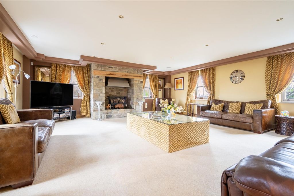 Additional image 2 of 6 bed detached house for saleShilvington, Newcastle Upon Tyne NE20