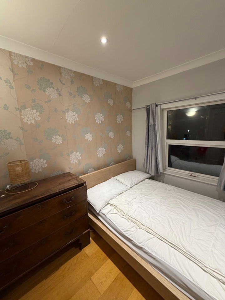 2 Bed Flat, Holland Road, W14, N1 7GU