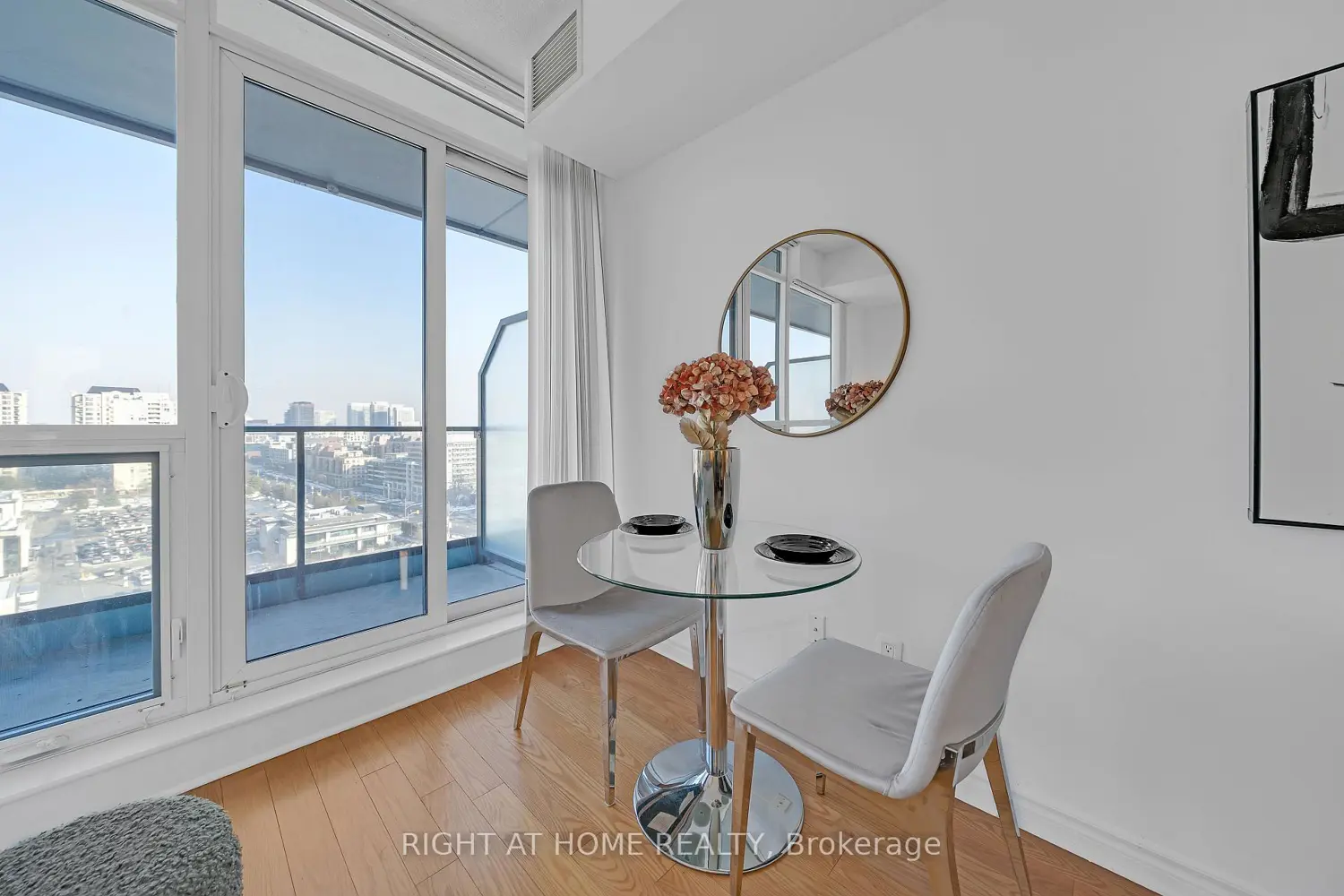 Additional image 8 of 2885 Bayview Avenue 1003