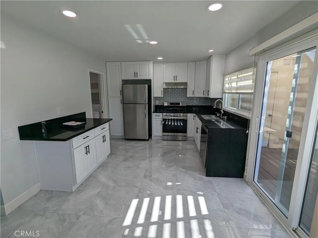 Additional image 20 of 47 Heritage, Irvine, CA 92604