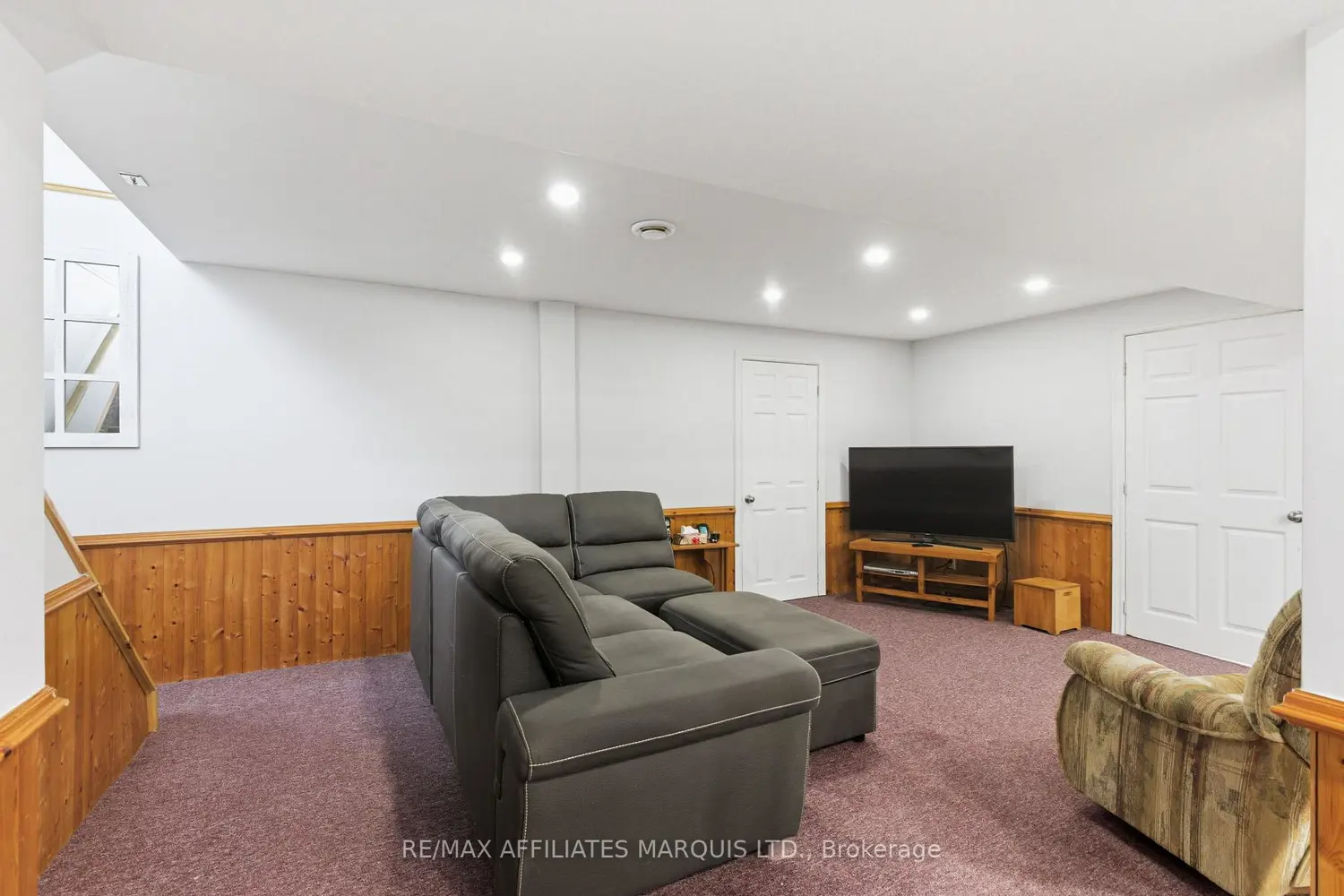 Additional image 11 of 1113 Brock Street