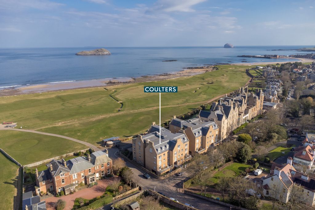 2 bed flat for sale17 Hamilton Court, Cromwell Road, North Berwick EH39