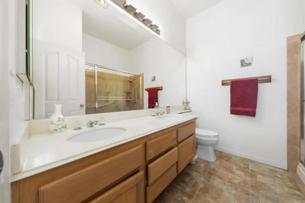 Additional image 8 of 1128 Calle Florecita, Chula Vista, CA 91910