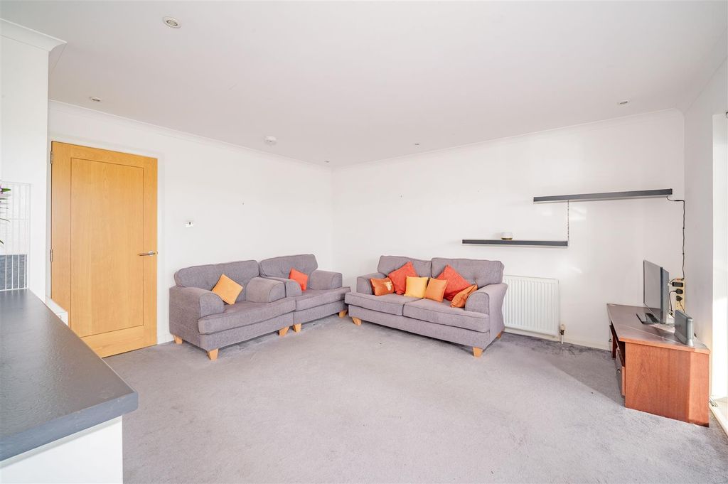 Additional image 3 of 2 bed flat for saleVictoria Street, Carnoustie DD7