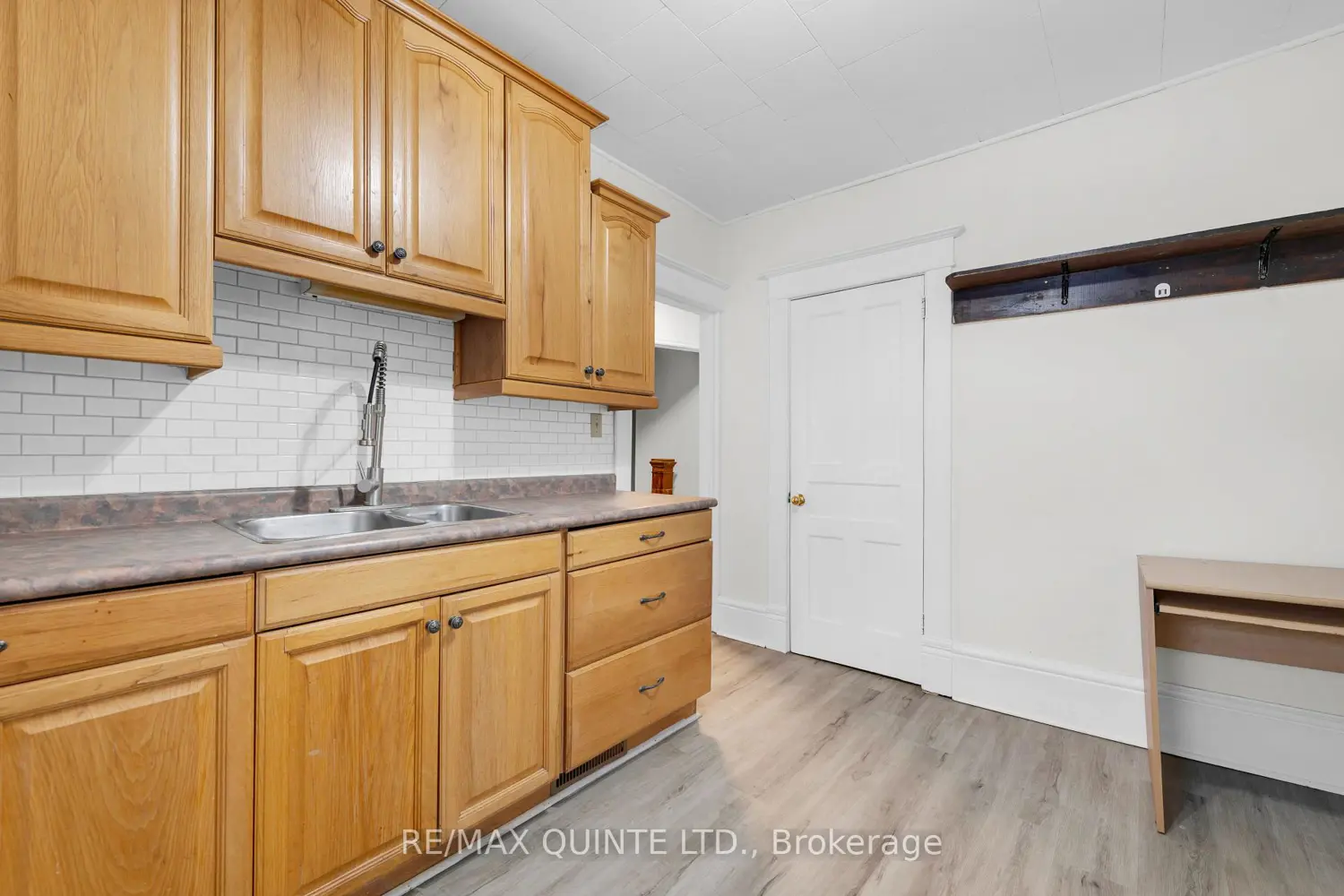 Additional image 17 of 185 Foster Avenue