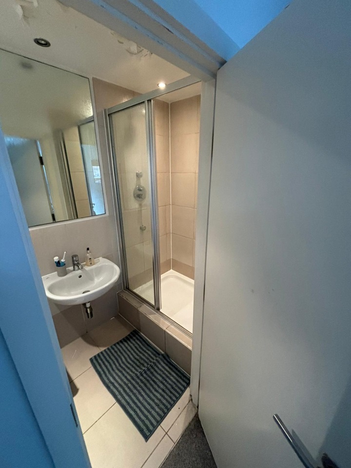 Additional image 9 of 2 Bed Flat, The Hacienda, M1, N1 7GU