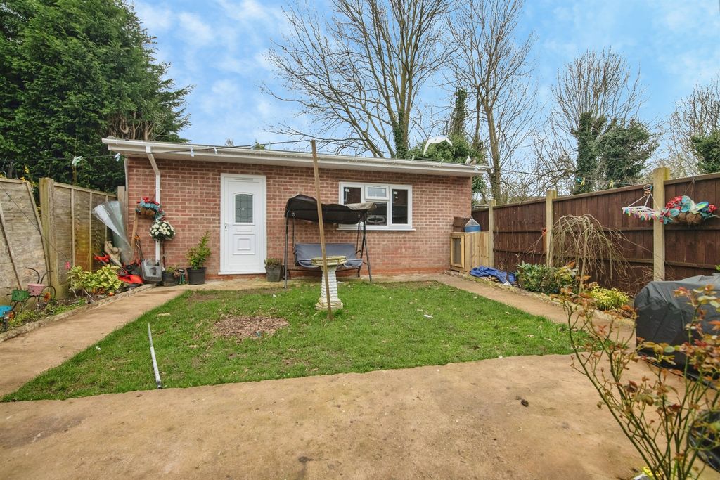 Additional image 18 of 4 bed semi-detached house for saleWooding Crescent, Tipton DY4