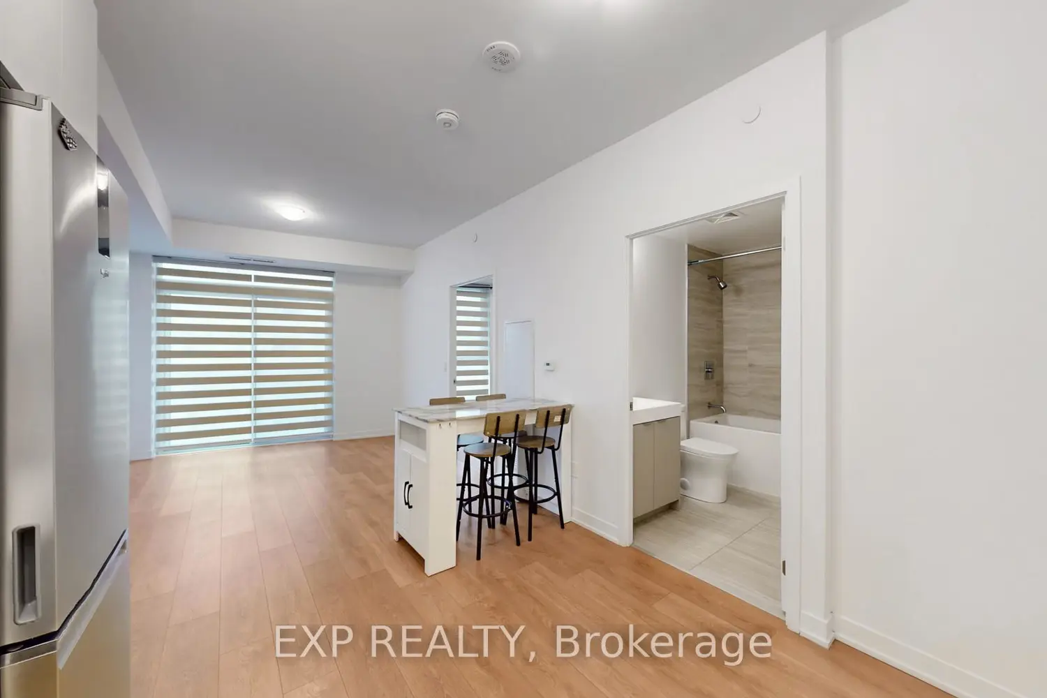 Additional image 11 of 10 Abeja Street 2414