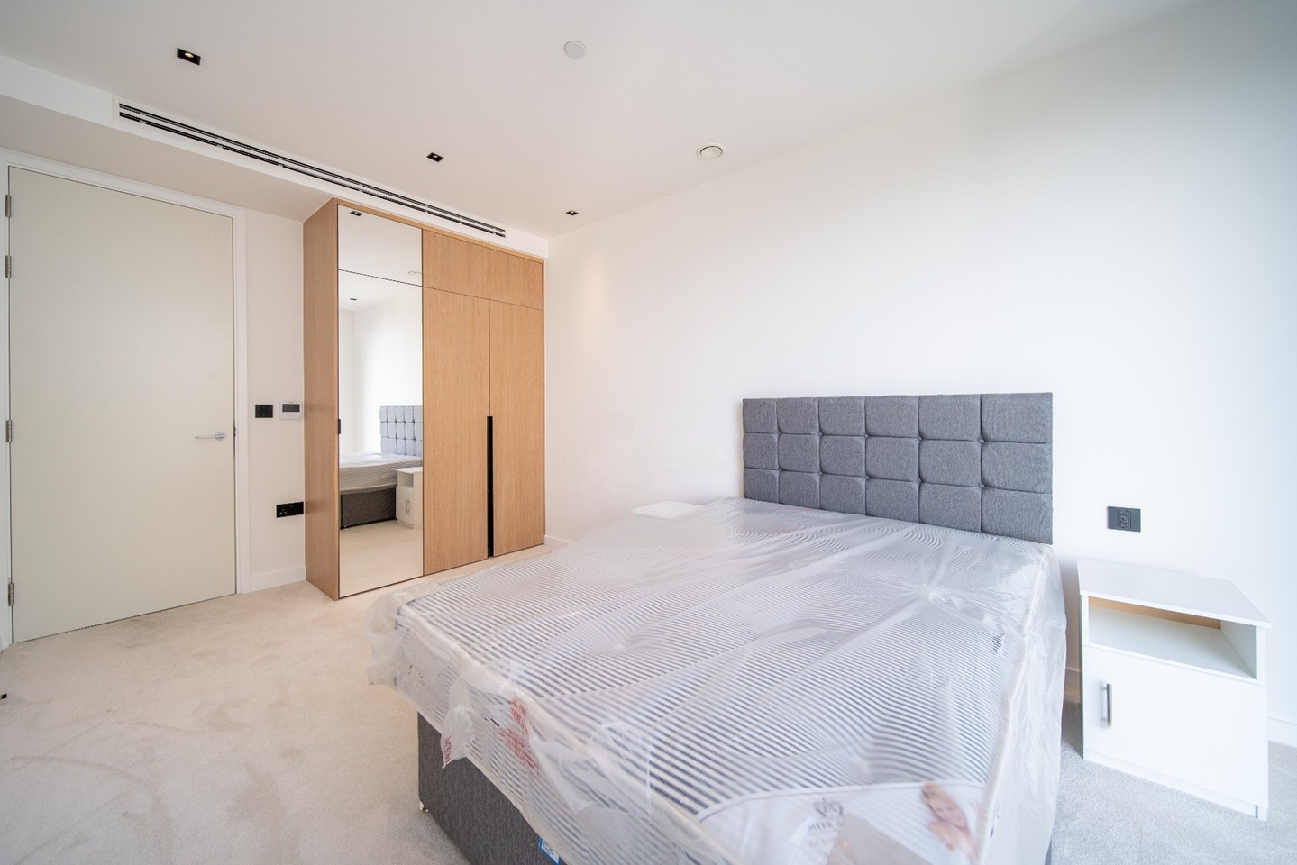 Additional image 11 of 3 Bed Flat, Cluny Mews, SW5, N1 7GU