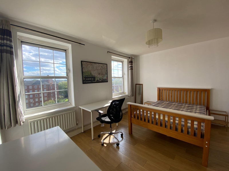 Additional image 3 of 3 Bed Flat, Clapham Common Statio, SW4, N1 7GU